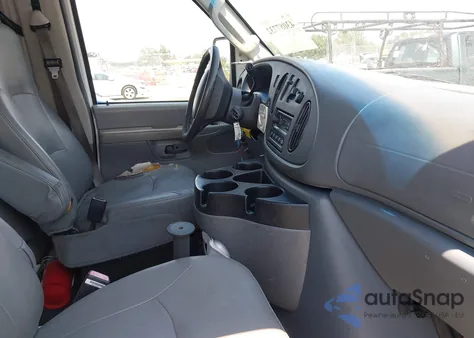 2007 Ford E-350 Super Duty Commercial/Recreational z USA, uszkodzony, nr VIN 1FTSE34L27DA50966